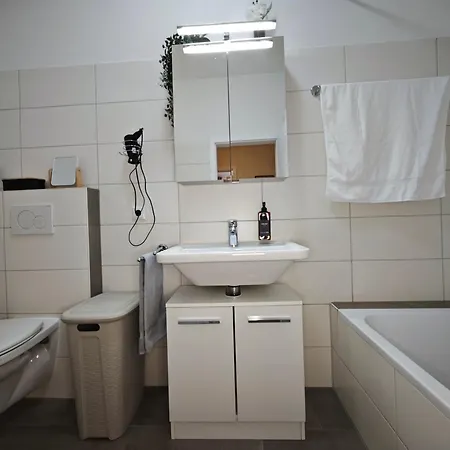 Apartamento Neu! Kings-apartment - 300m Zum Bahnhof - 6 Personen - Kueche - Gerberplatz