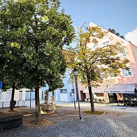 Neu! Kings-apartment - 300m Zum Bahnhof - 6 Personen - Kueche - Gerberplatz Apartamento *