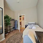 Apartman Neu! Kings-apartment - 300m Zum Bahnhof - 6 Personen - Kueche - Gerberplatz *