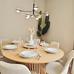 Neu! Kings-apartment - 300m Zum Bahnhof - 6 Personen - Kueche - Gerberplatz Apartman *