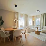 Neu! Kings-apartment - 300m Zum Bahnhof - 6 Personen - Kueche - Gerberplatz Apartman Memmingen